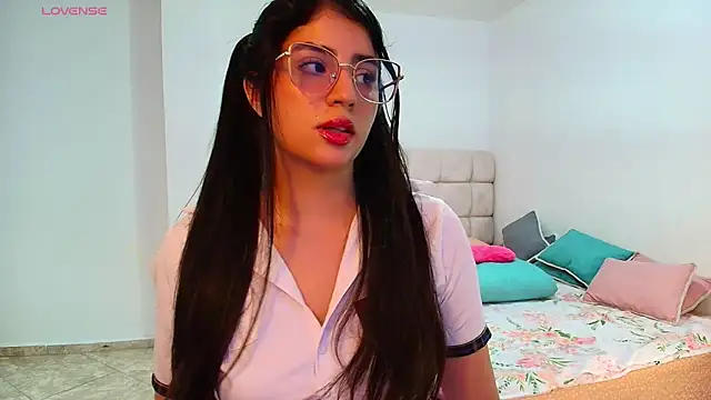 Julieta Rose19 online show from 03/19/26, 10:47