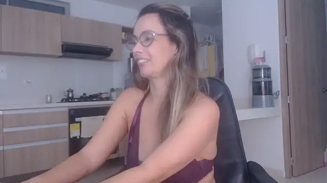 LovePaula online show from 02/24/26, 12:14