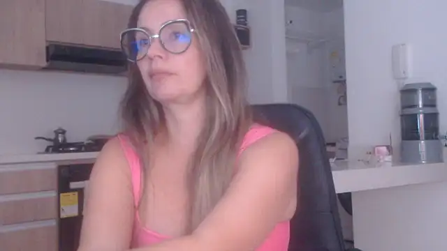 LovePaula online show from 06/26/26, 12:04