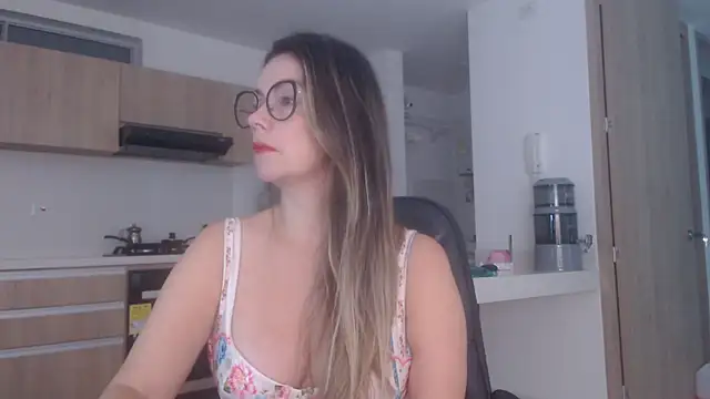 LovePaula online show from 07/09/26, 12:31