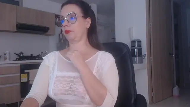 LovePaula online show from 07/13/26, 12:46