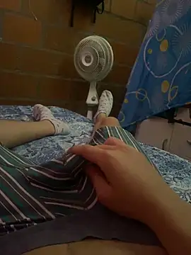 Dani-202p online show from 12/22/25, 02:58