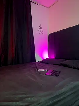 BoomChikaWow online show from 11/07/25, 11:38