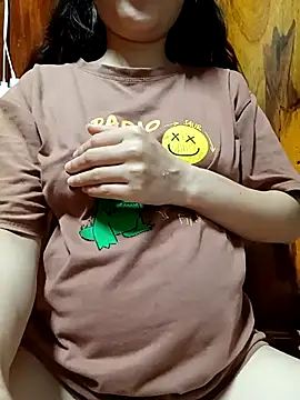 Snapshot of Pipi23_ chatting on 10/16/25, 02:51 Pipi23 online show from 10/16/25, 02:51