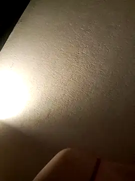 Snapshot of Toto5000 chatting on 11/05/25, 07:36 Toto5000 online show from 11/05/25, 07:36