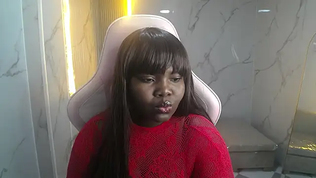 Soffia b online show from 11/12/25, 03:18