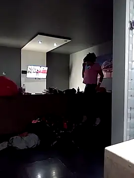 transreyna online show from 12/25/24, 08:17