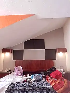 transreyna online show from 02/01/25, 07:44