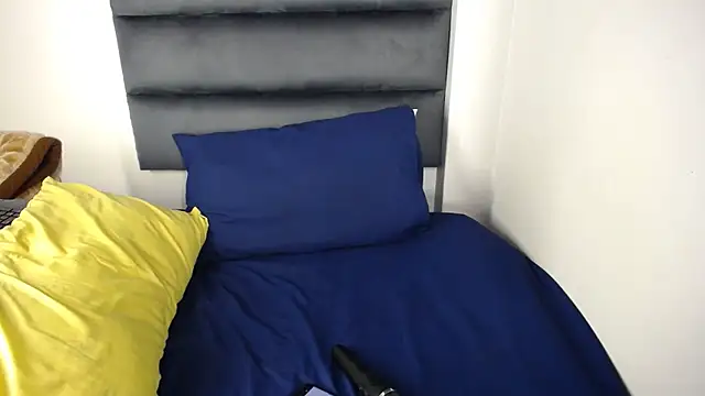 Juiceybileh online show from 11/29/25, 08:01