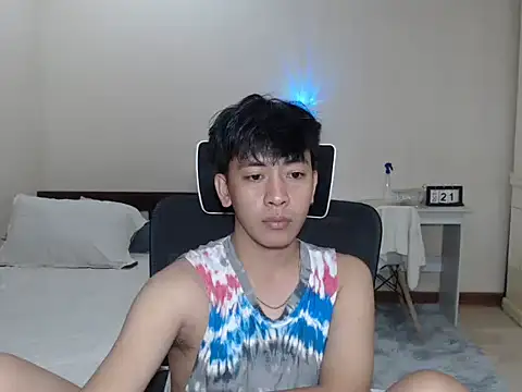 Snapshot of niel_cumshow chatting on 10/25/25, 12:02 niel cumshow online show from 10/25/25, 12:02