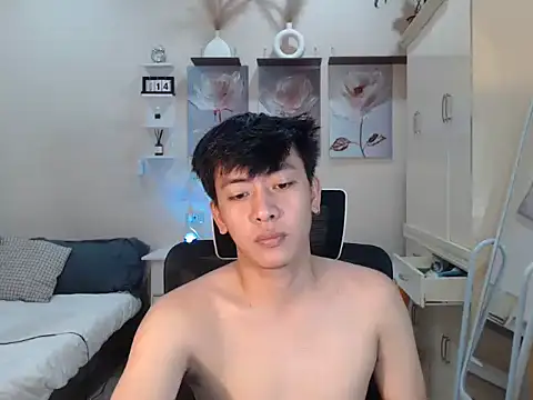 Snapshot of niel_cumshow chatting on 11/15/25, 05:27 niel cumshow online show from 11/15/25, 05:27