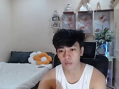 Snapshot of niel_cumshow chatting on 11/23/25, 05:13 niel cumshow online show from 11/23/25, 05:13