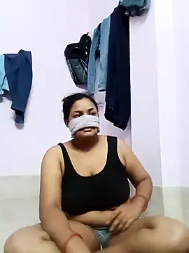 Snapshot of Deborbhavi222 chatting on 09/21/25, 02:51 Deborbhavi222 online show from 09/21/25, 02:51