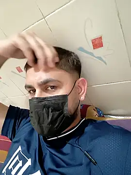 Snapshot of Punjabi27 chatting on 11/25/25, 11:21 Punjabi27 online show from 11/25/25, 11:21