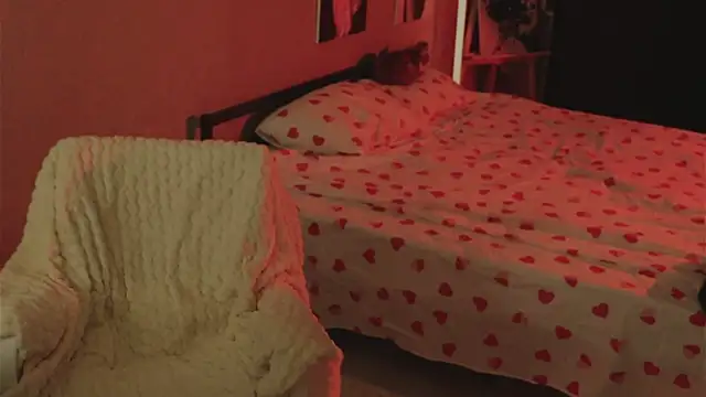 Snapshot of Al1ceGreen chatting on 11/04/25, 07:46 Al1ceGreen online show from 11/04/25, 07:46