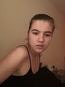 Lucy-XXX- online show from 10/07/25, 04:37