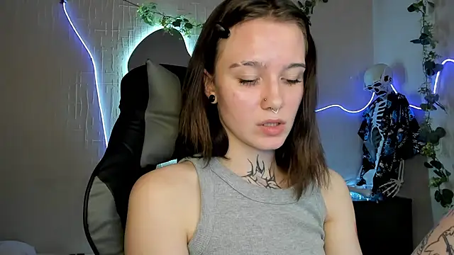 Elastikisss online show from 04/25/26, 01:41