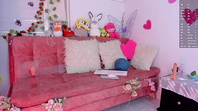 SophieLAmour online show from 10/10/25, 02:10