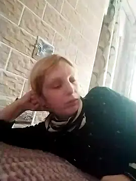 Ponka2011 online show from 10/27/25, 06:39