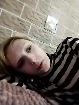 Ponka2011 online show from 11/08/25, 06:24