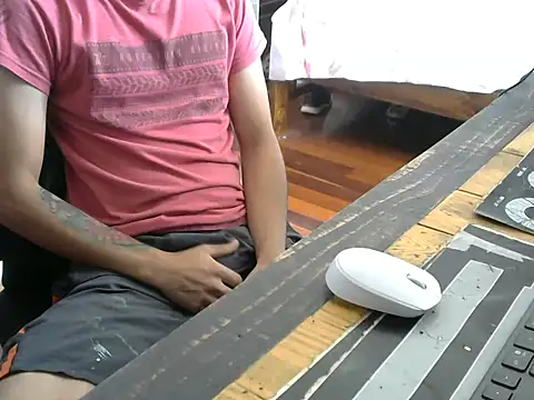 VikernesCam online show from 12/02/25, 02:45