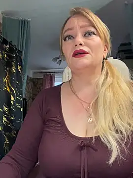 Sweet-blonde online show from 03/16/26, 01:59