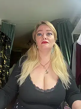 Sweet-blonde online show from 03/29/26, 10:21