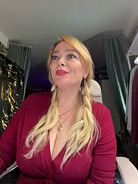 Sweet-blonde online show from 04/02/26, 10:07