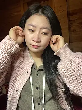 violet-00 online show from 02/03/26, 01:37