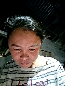 xuxulovezz online show from 11/12/25, 12:22