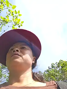 xuxulovezz online show from 11/15/25, 03:04