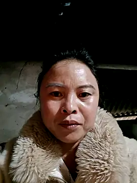 xuxulovezz online show from 02/01/26, 12:42