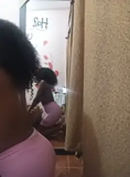 Susy16 online show from 10/17/25, 06:16