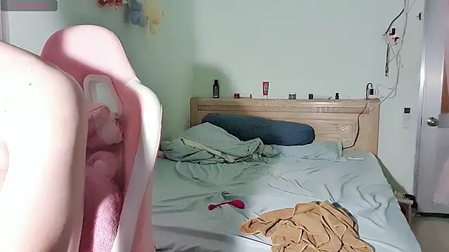 Snapshot of helen-my chatting on 09/28/25, 09:14 helen-my online show from 09/28/25, 09:14