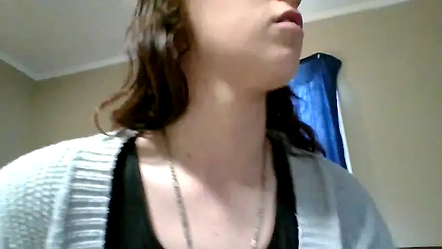 brunettebabexo3 online show from 10/27/25, 06:01