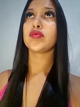 graziele00 online show from 05/21/26, 11:50