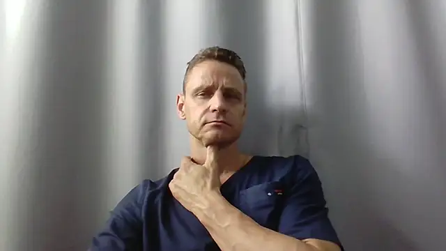 Snapshot of Freeze_Fire chatting on 07/14/26, 06:29 Freeze Fire online show from 07/14/26, 06:29