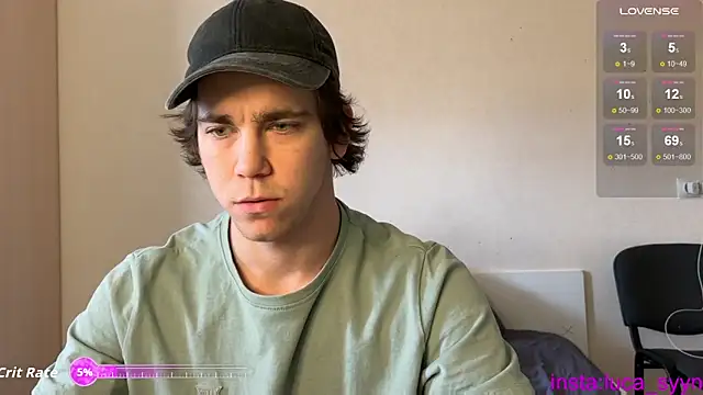 Snapshot of luca_syn chatting on 09/26/25, 09:35 luca syn online show from 09/26/25, 09:35