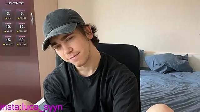 Snapshot of luca_syn chatting on 10/04/25, 06:55 luca syn online show from 10/04/25, 06:55