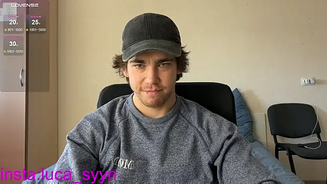 Snapshot of luca_syn chatting on 10/08/25, 07:17 luca syn online show from 10/08/25, 07:17