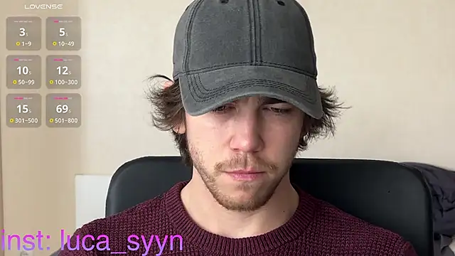 Snapshot of luca_syn chatting on 10/19/25, 11:22 luca syn online show from 10/19/25, 11:22