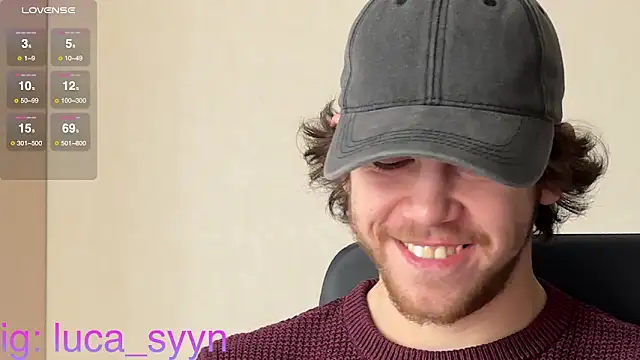 Snapshot of luca_syn chatting on 10/30/25, 06:15 luca syn online show from 10/30/25, 06:15