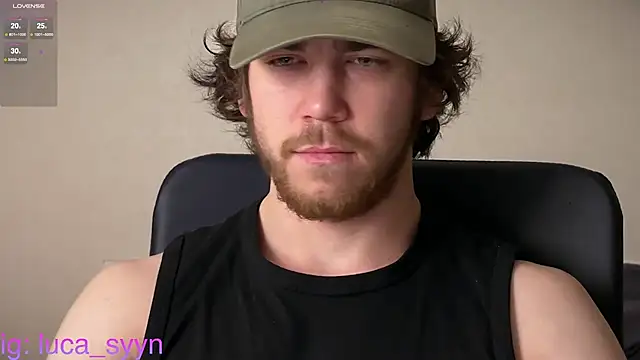 Snapshot of luca_syn chatting on 11/15/25, 03:19 luca syn online show from 11/15/25, 03:19