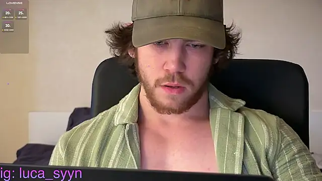 Snapshot of luca_syn chatting on 11/18/25, 11:14 luca syn online show from 11/18/25, 11:14