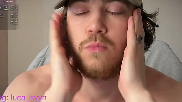 Snapshot of luca_syn chatting on 11/20/25, 09:20 luca syn online show from 11/20/25, 09:20