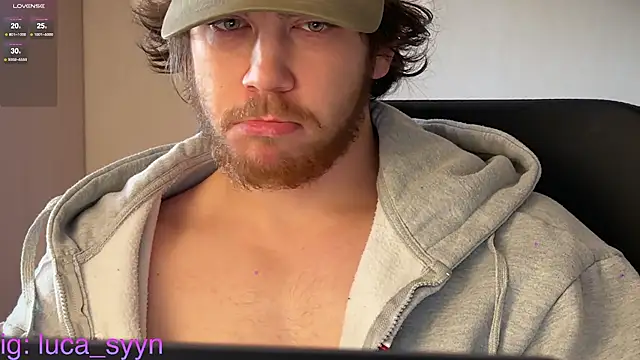 Snapshot of luca_syn chatting on 11/21/25, 07:40 luca syn online show from 11/21/25, 07:40