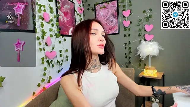 Selena Lune online show from 09/26/25, 01:53