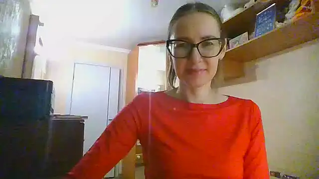 Snapshot of Norivann chatting on 10/27/25, 10:52 Norivann online show from 10/27/25, 10:52