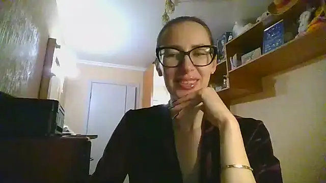 Snapshot of Norivann chatting on 11/28/25, 07:49 Norivann online show from 11/28/25, 07:49