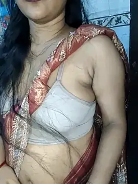 Snapshot of -Anushka01 chatting on 09/22/25, 12:07 -Anushka01 online show from 09/22/25, 12:07